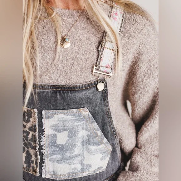 POL Patchwork Leopard Print Floral Camo Patch Boho Overalls - Picture 8 of 16